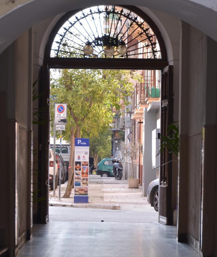 The Court Suites & Spa Taranto Exterior photo
